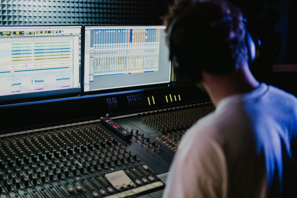 How Voice Technology Empowers Legal Work?